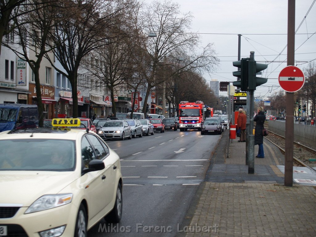 BF Koeln Schwertransport Koeln Braunsfeld Aachnerstr  P41.JPG